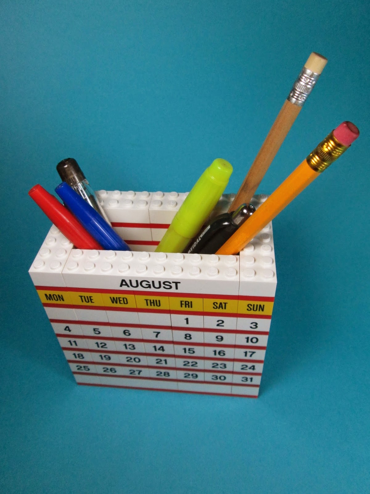 MOC LEGO Calendário de Agosto 2014