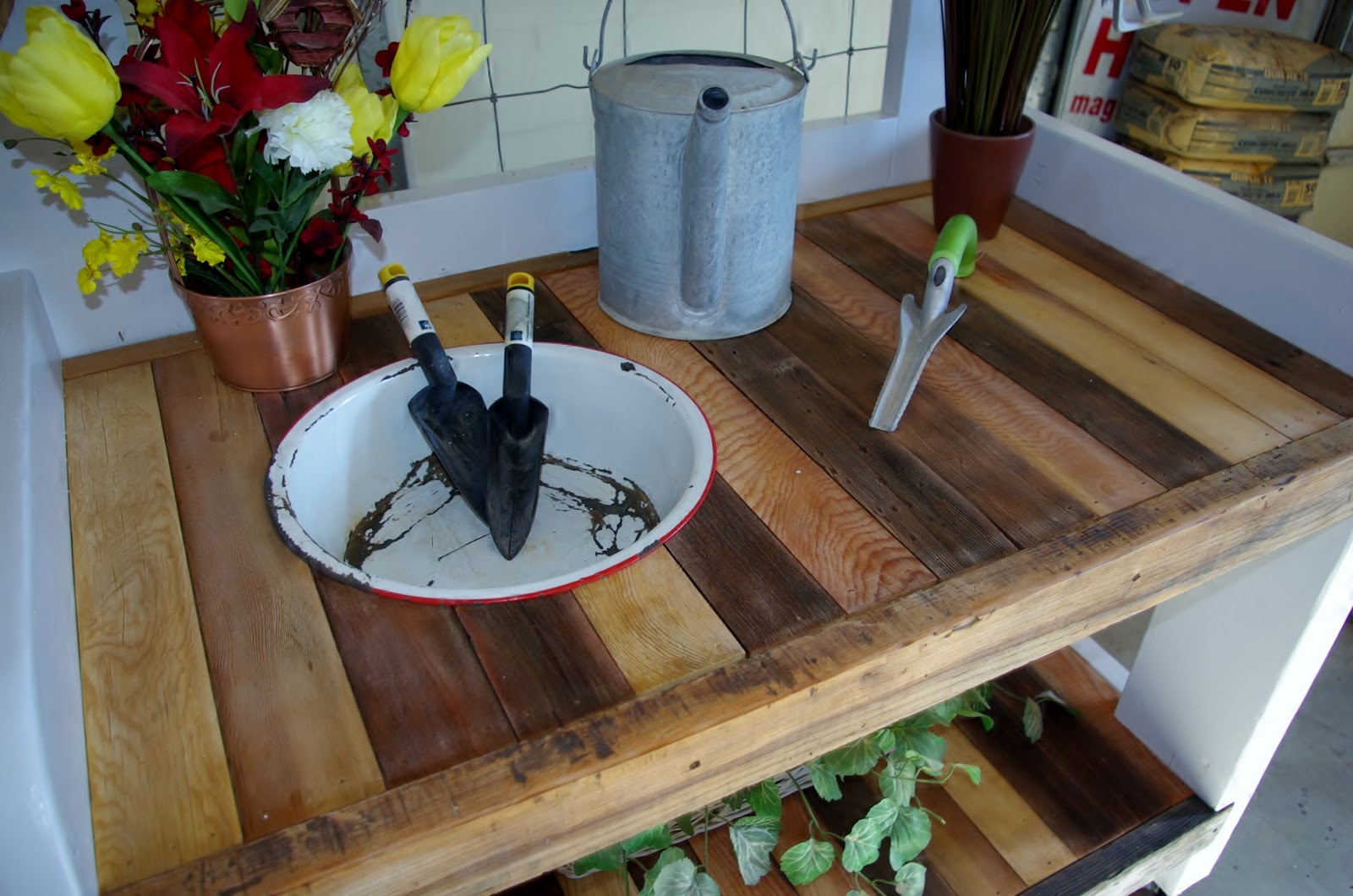 Reclaimed Rustics Rustic Potting Bench