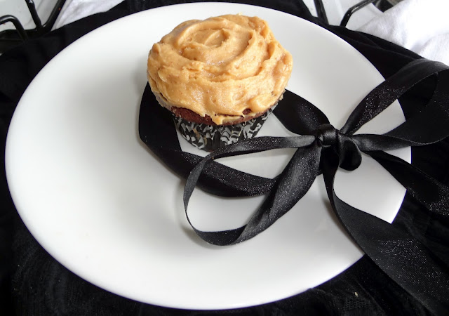 Dark Chocolate Peanut Butter Cupcakes