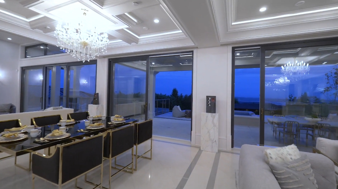 29 Interior Design Photos vs. 1103 Gilston Rd, West Vancouver Luxury Home Tour