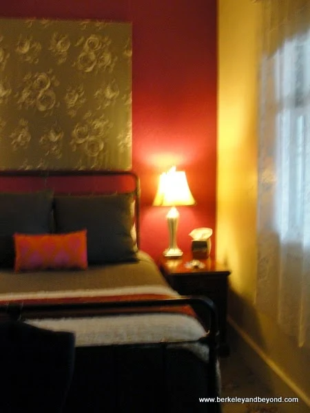 guest room at Hotel Sutter in Sutter Creek, California