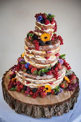 sponge naked victoria cake cakes summer rustic fresh berry informal weddings berries pretty whimsicalwonderlandweddings flowers cream layer sweet inspiration bare