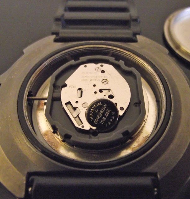 HOROLOGY CRAZY: Casio MD-703 battery change