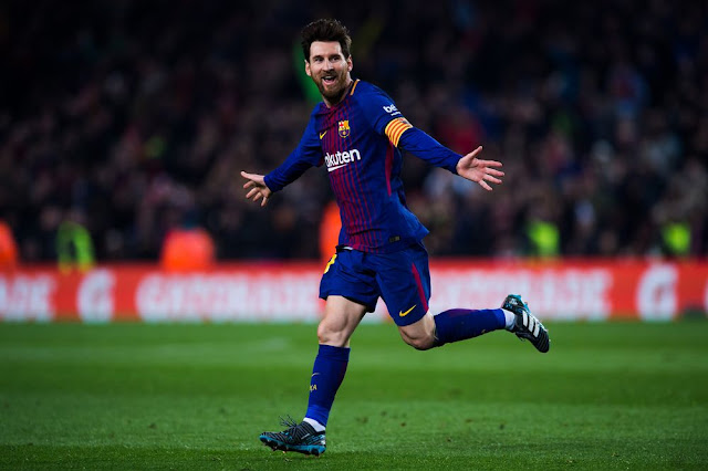 Lionel Messi Barselona forması ile gol sevinci yaşarken
