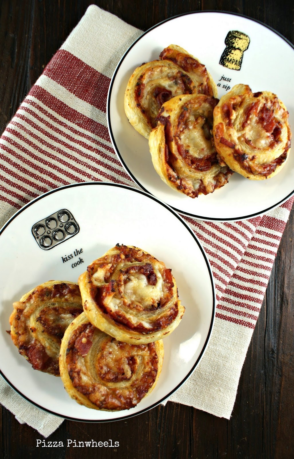 Featured Recipe | Pizza Pinwheels from Authentic Suburban Gourmet #SecretRecipeClub #recipe #pizza