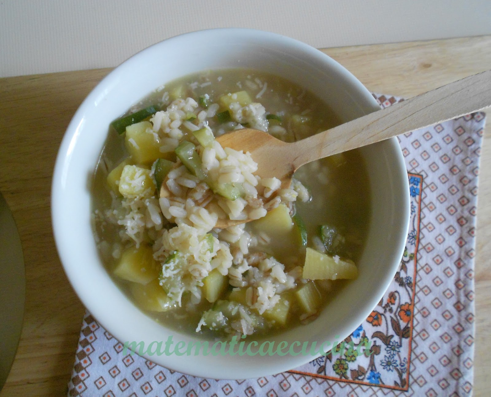 mtematicaecucina Minestra di Riso, Farro e Orzo con Patate e Zucchine