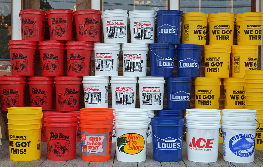 HOLIDAY GENERAL STORE USA BUCKETS
