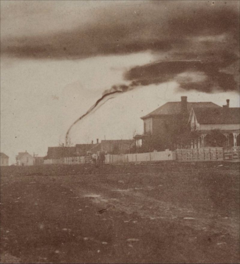 World s Earliest Tornado Photos Storm Chasers Took Some Of Fearless world-s-earliest-tornado-photos-storm-chasers-took-some-of-fearless