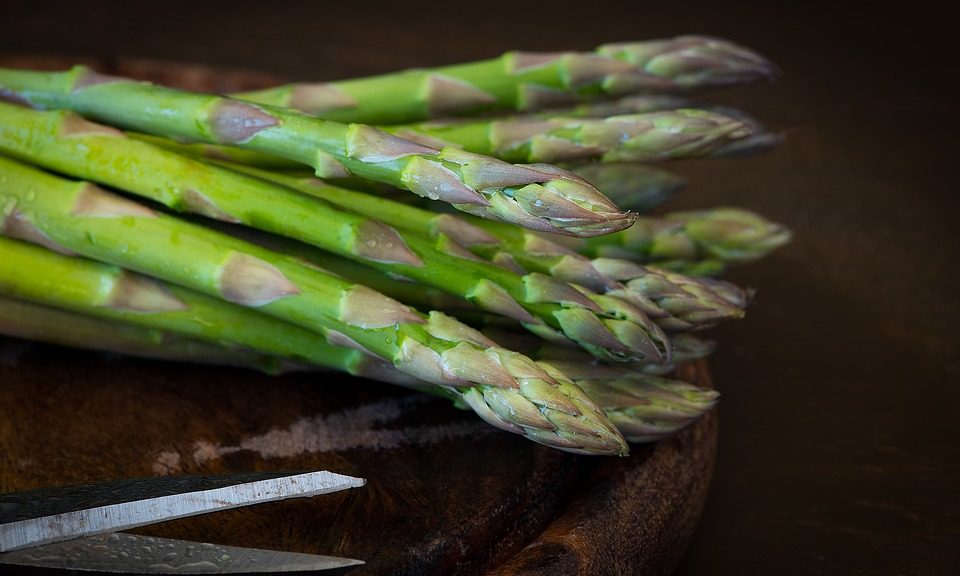 Wellness Tips Asparagus Is A Highly Alkaline Food For Scrubbing Out