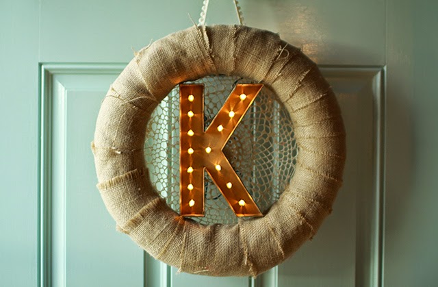 DIY  //  MARQUEE LETTER WREATH, Oh So Lovely Blog