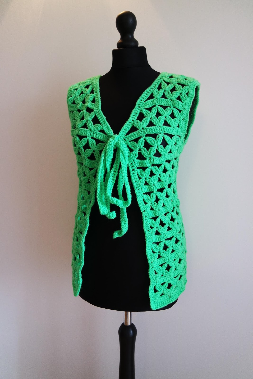 Free crochet patterns and video tutorials How to crochet easy jacket