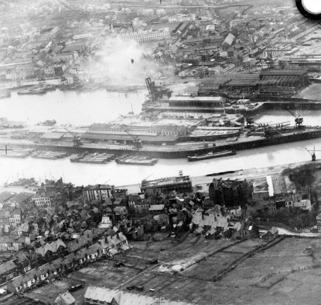 19 September 1940 worldwartwo.filminspector.com invasion barges