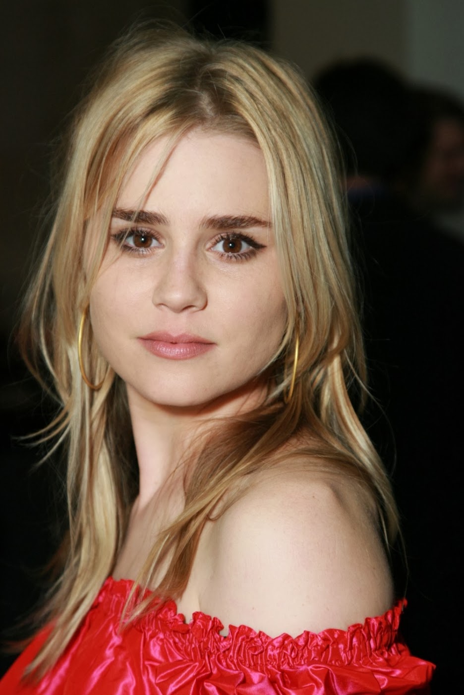 Latest Celebrity Photos Alison Lohman Sexy And Hot Wallpapers
