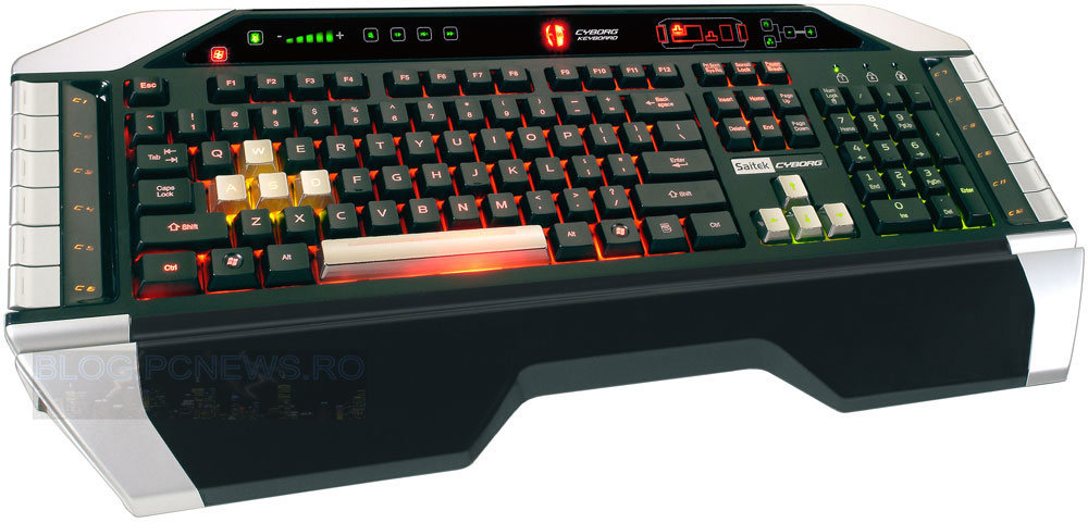 Saitek-Cyborg-Gaming-Keyboard.jpg