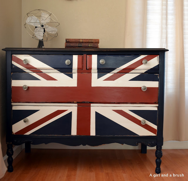  Union Jack dresser