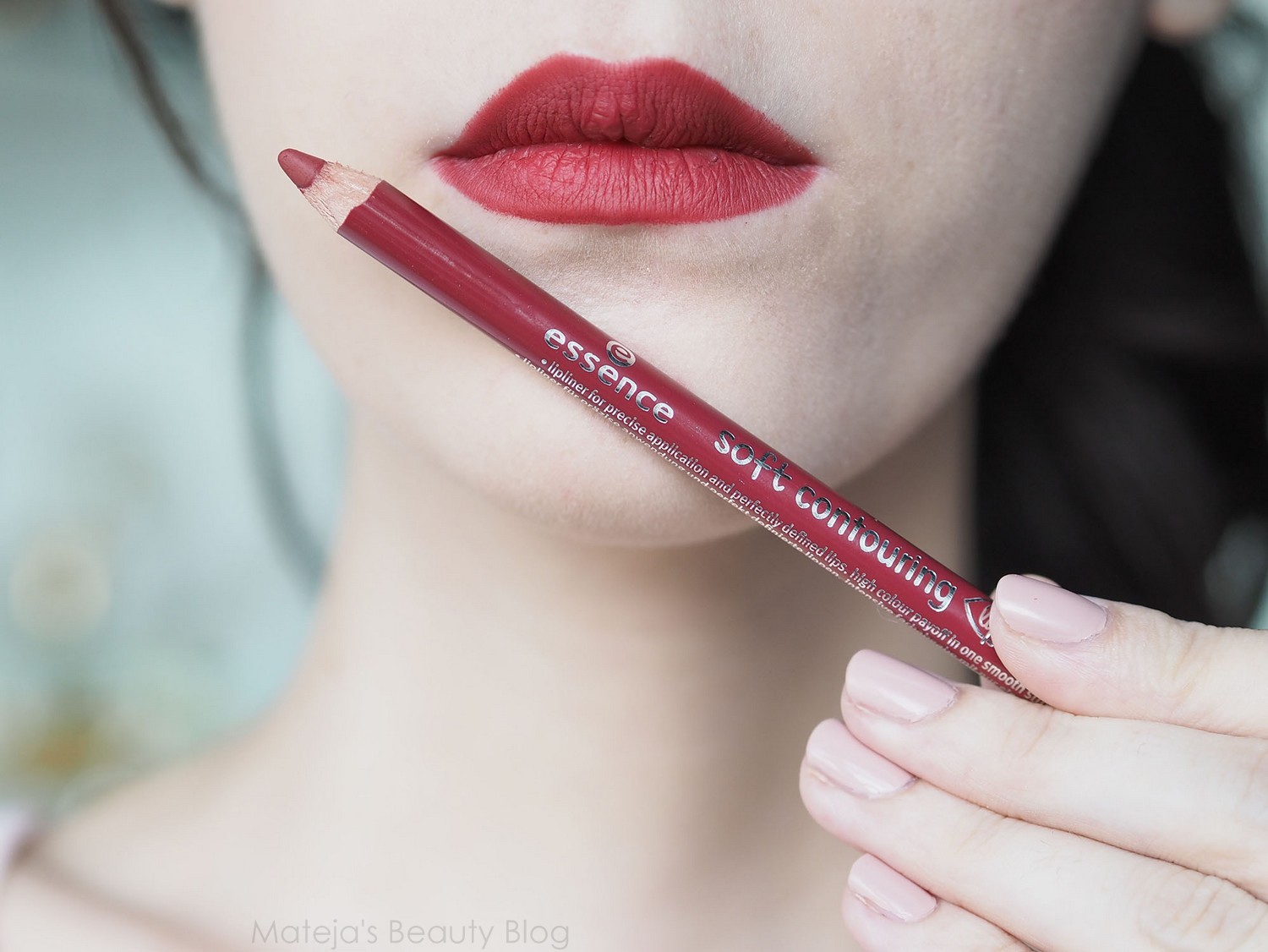 Essence Soft Contouring Lipliner Mateja's Beauty Blog
