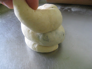 http://cupcakeluvs.blogspot.dk/2015/11/kartoffel-semidried-tomat-pratha-potato.html