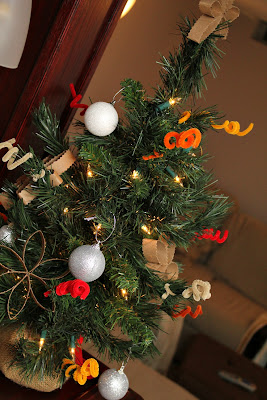 pipe cleaner tree - Turtles and Tails blog