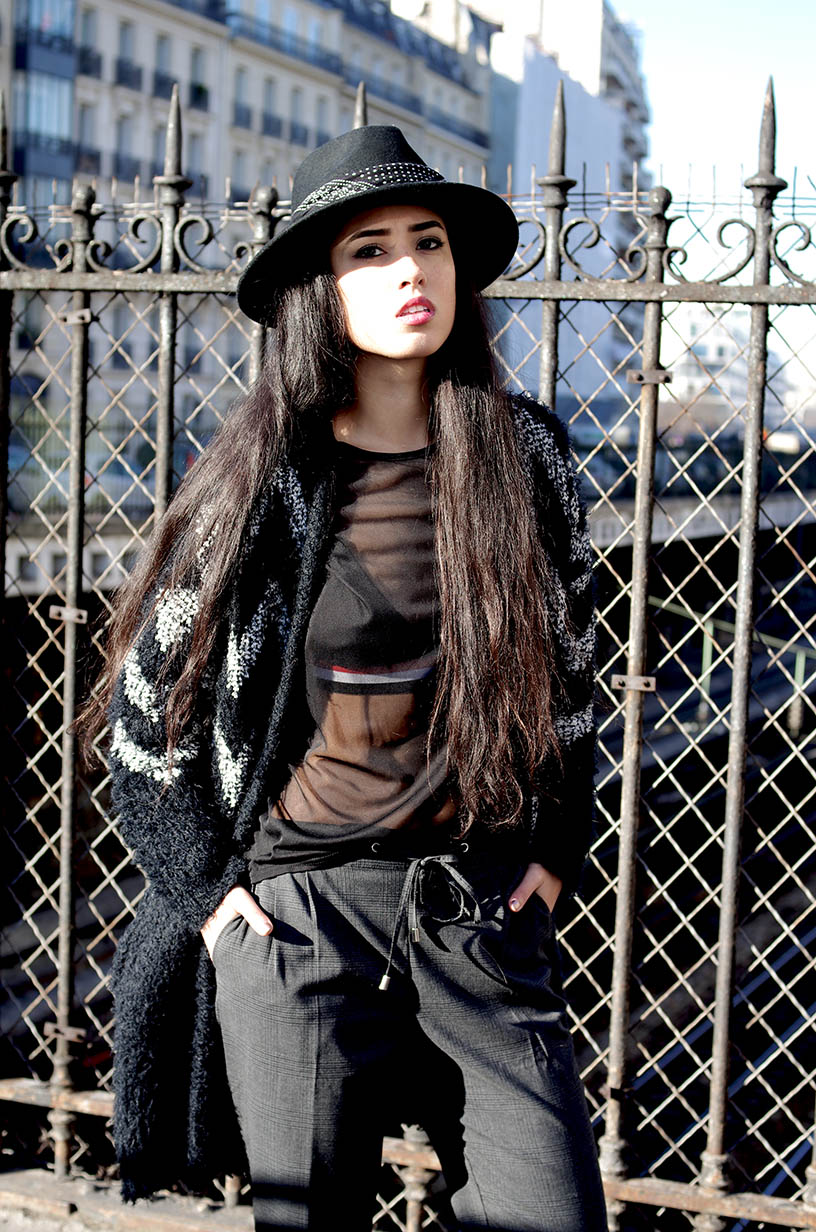 Elizabeth l Sheer black top outfit l Missguided Zara l blog mode l THEDEETSONE l http://thedeetsone.blogspot.fr Elizabeth l Sheer black top outfit l Missguided Zara l blog mode l THEDEETSONE l http://thedeetsone.blogspot.fr