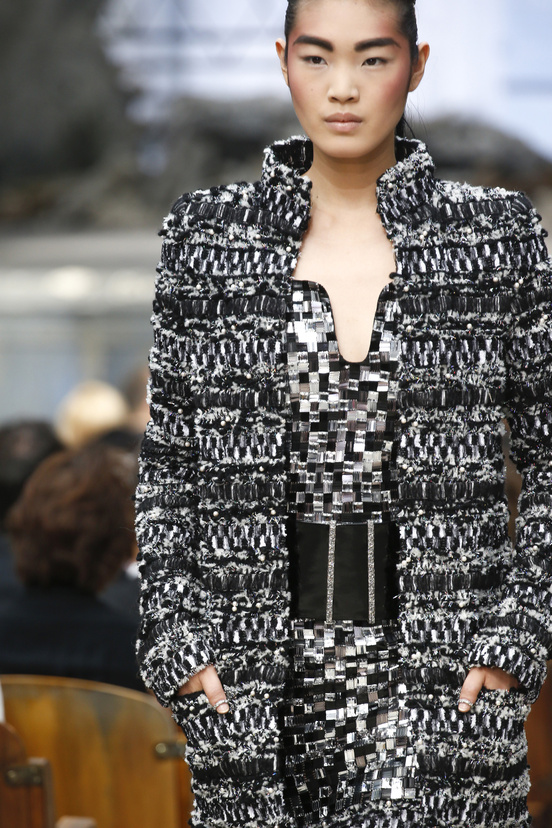 ANDREA JANKE Finest Accessories: CHANEL Fall 2013 Couture | Behind The ...