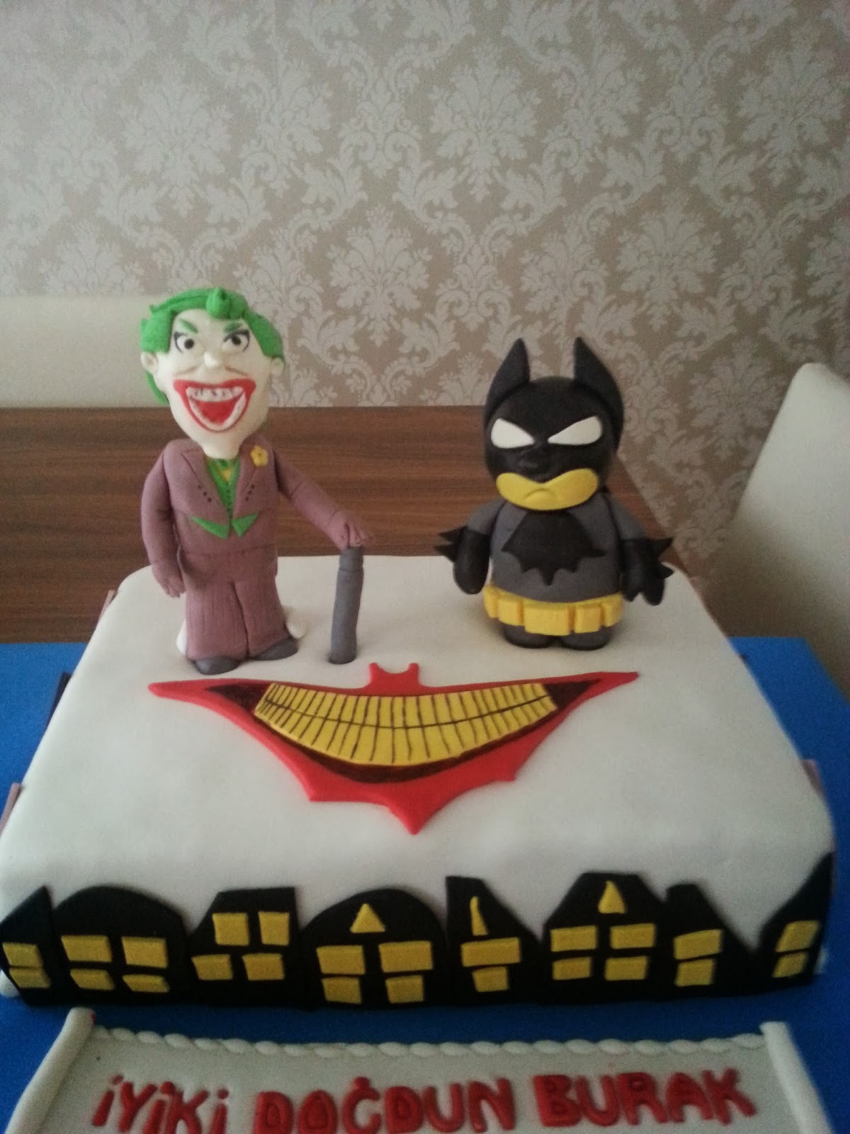 CANAN PASTA TASARIM Burağın joker ve batman pastası