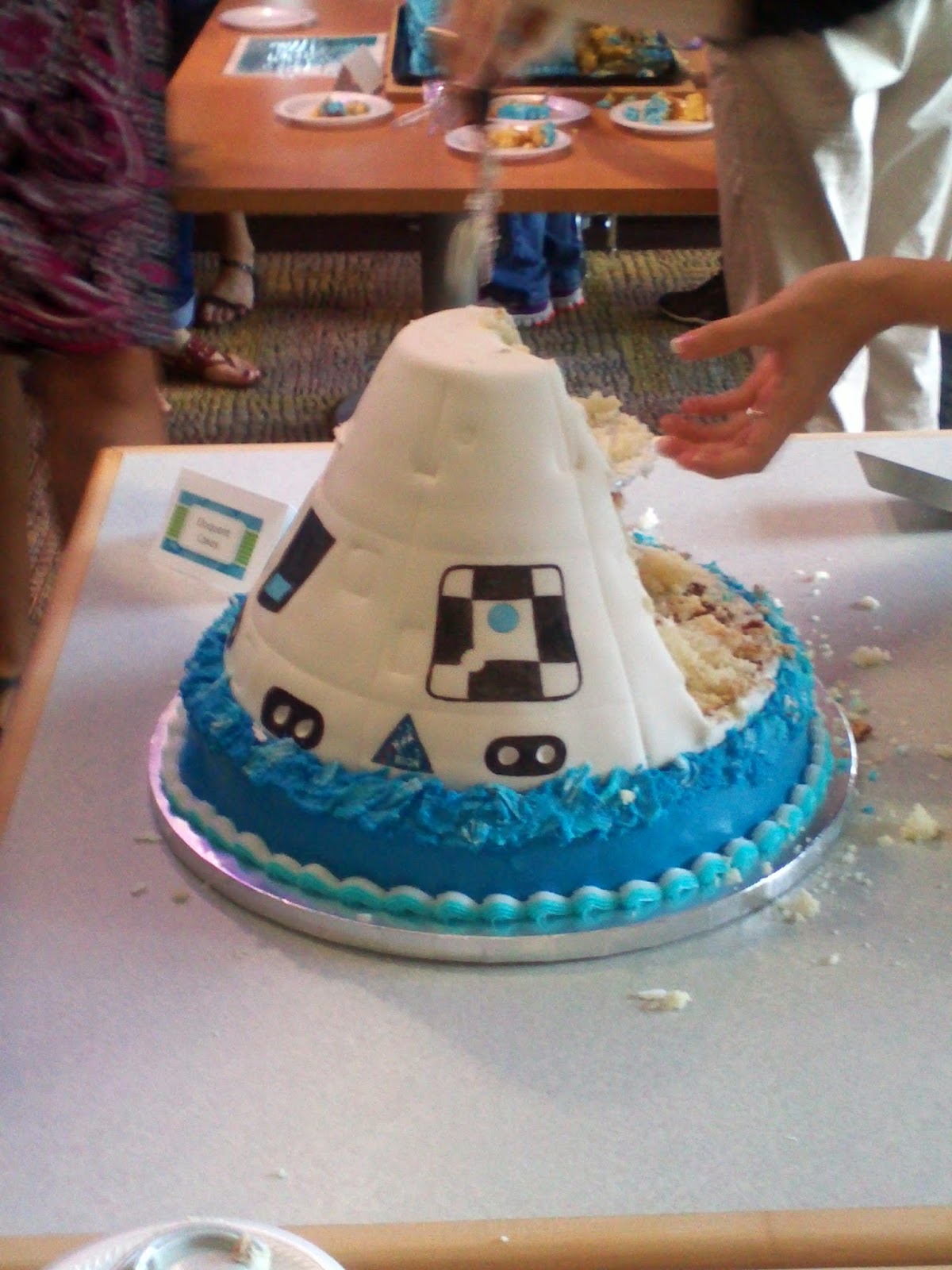 Embrace Space! Exploration Test Flight 1 Cake Decorating Contest!
