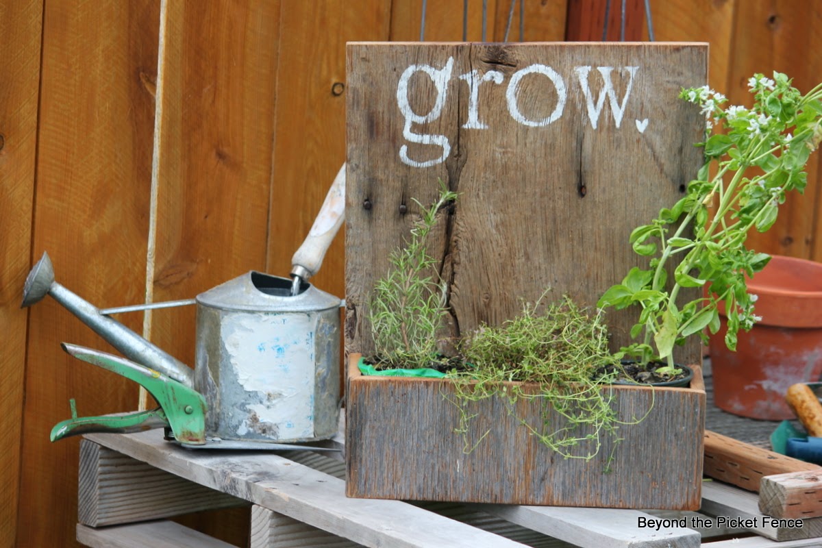 grow planter made with reclaimed barn wood http://bec4-beyondthepicketfence.blogspot.com/2014/05/grow-rustic-wood-planter.html
