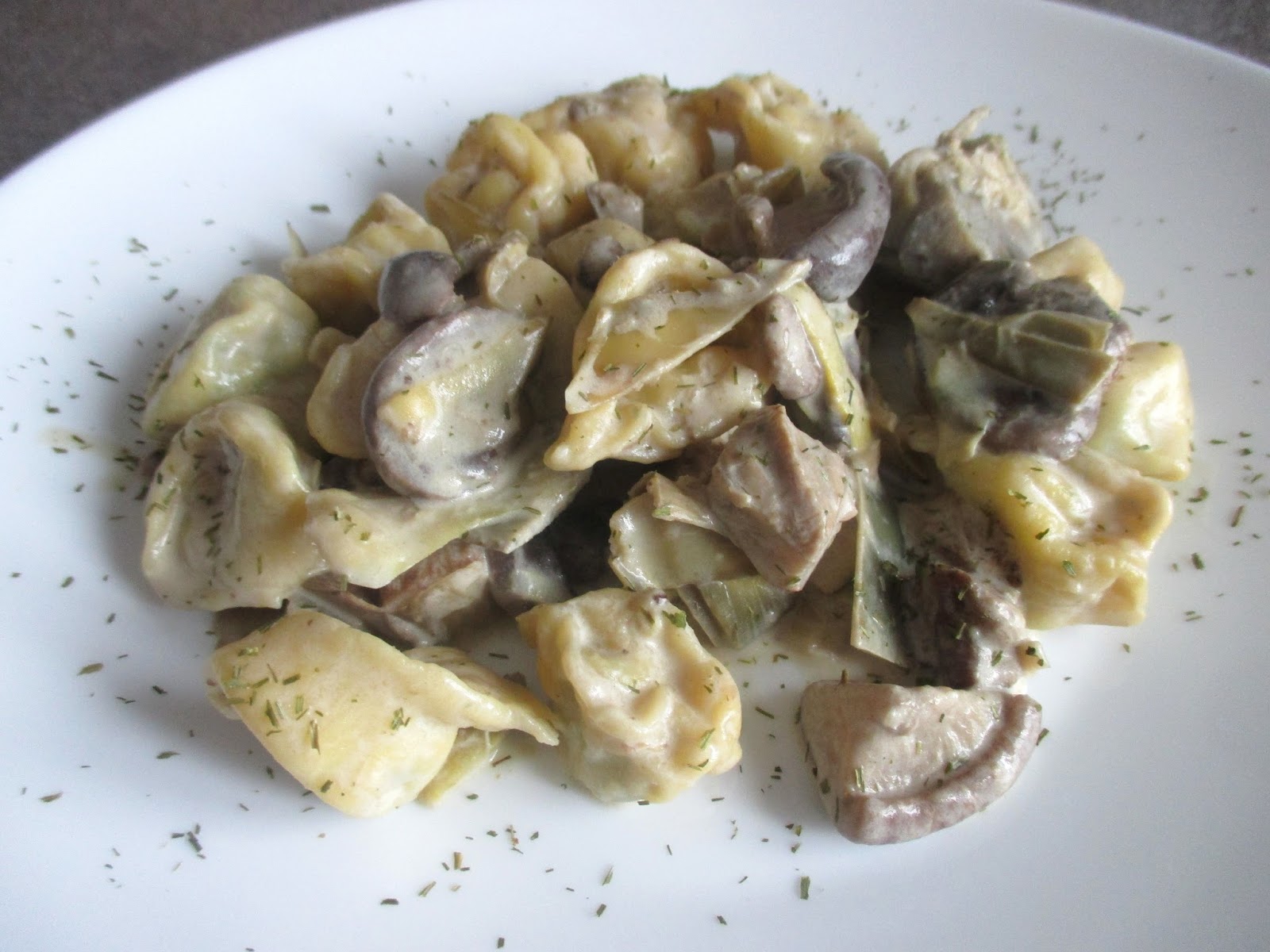 TORTELLINI RICOTTA AND BEETS HOMEMADE WITH PORCINI MUSHROOMS