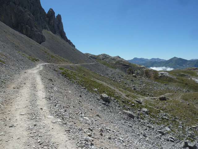 PEÑA VIEJA, 2.617m (Un titán de Picos de Europa) P1200736%2B%2528FILEminimizer%2529