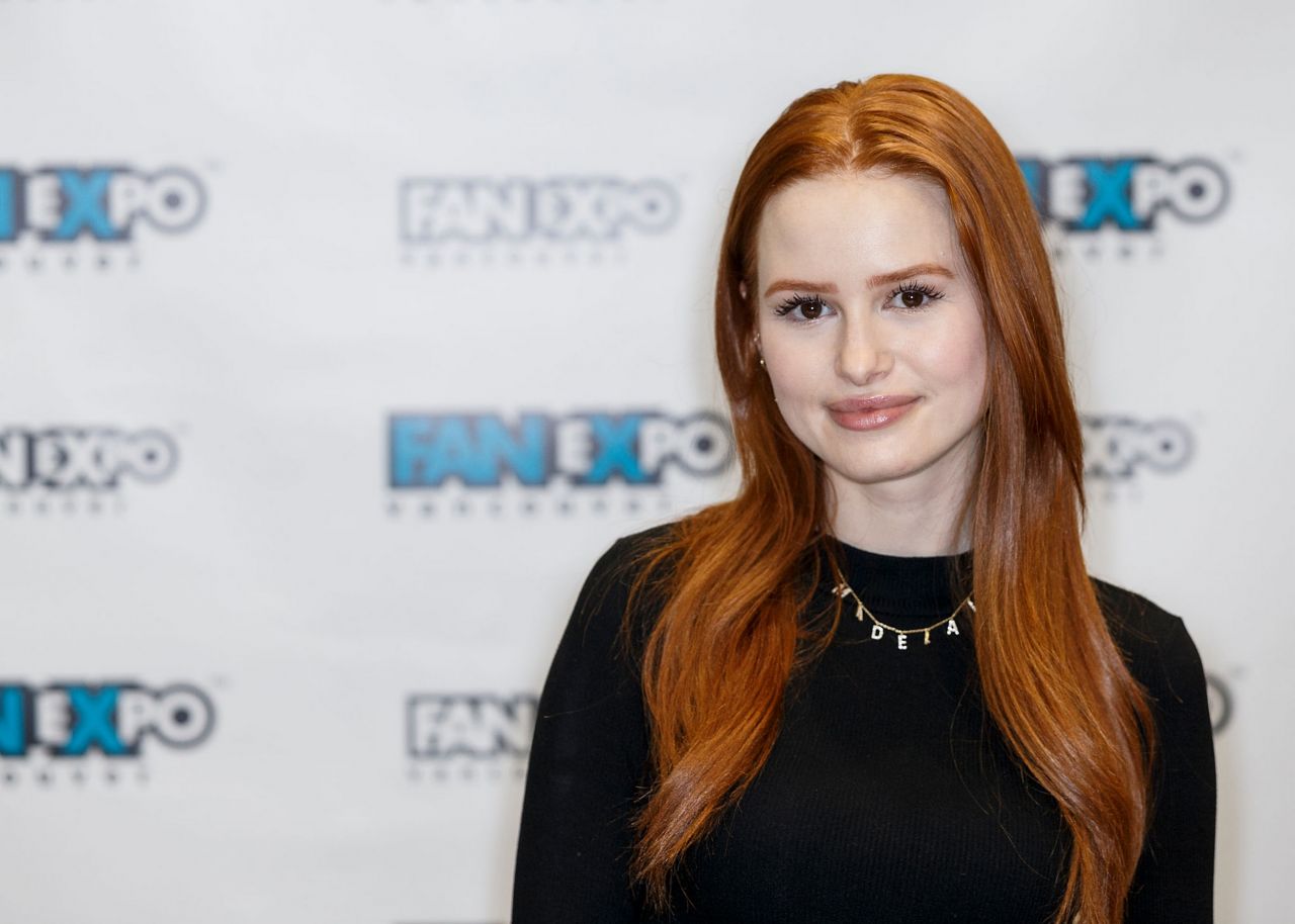 Madelaine Petsch At Fan Expo Vancouver 03/03/2019 - Hollywood