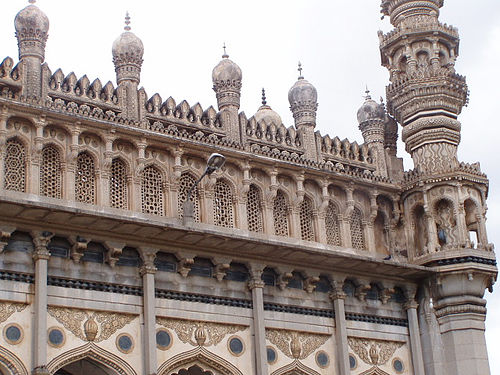 42407701 56b2a165cb Minarette of the Toli Masjid of Hyderabad India