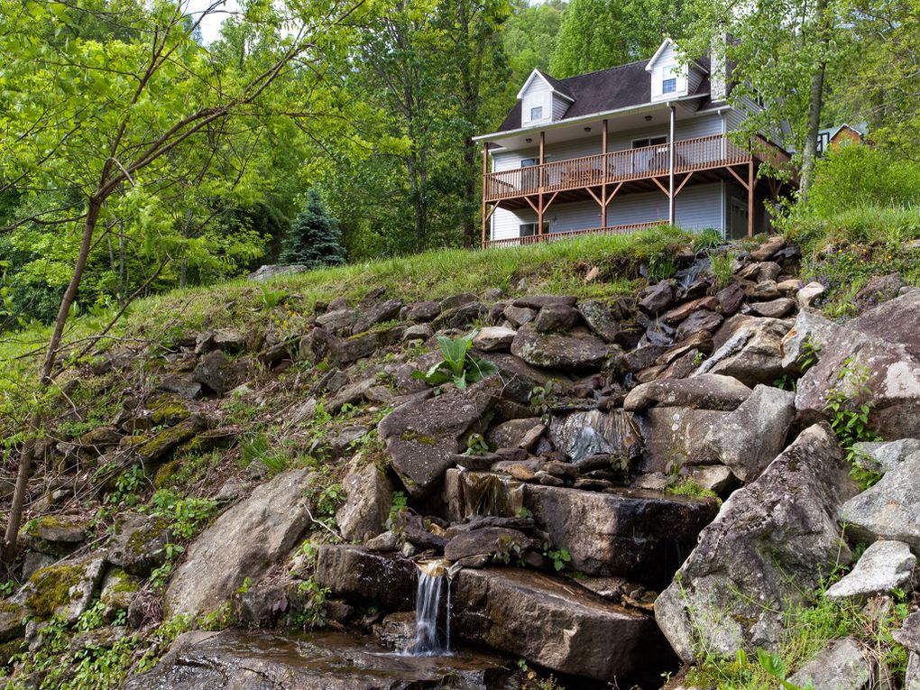 North Carolina Charming Mountain Dream Home Waynesville North Carolina