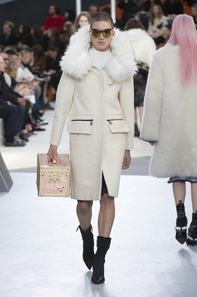 Louis Vuitton Fall 2015 (Including Must-Have Bags!) | Maison Chaplin