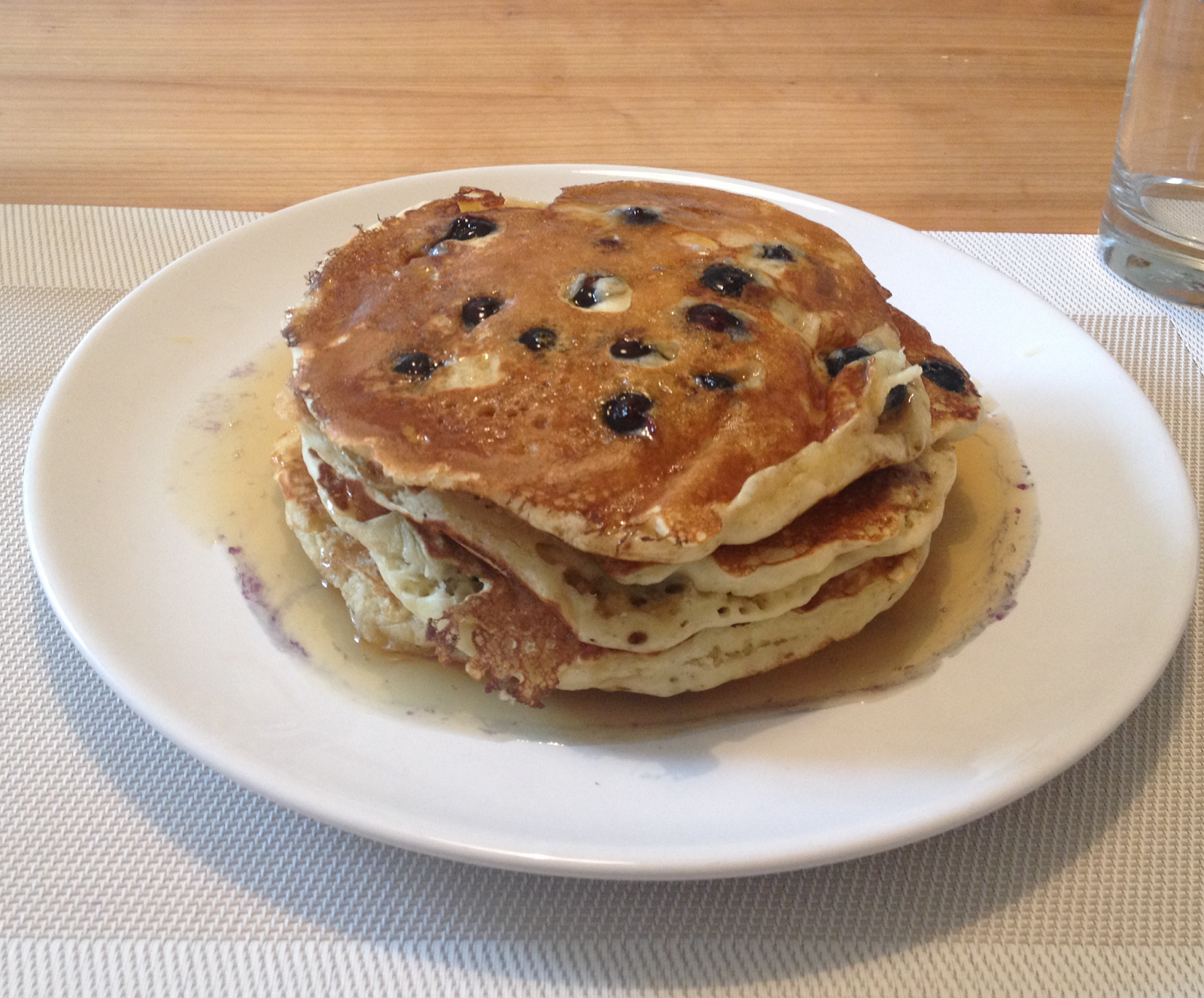 Laura's Gourmandises Buttermilk pancakes with blueberries