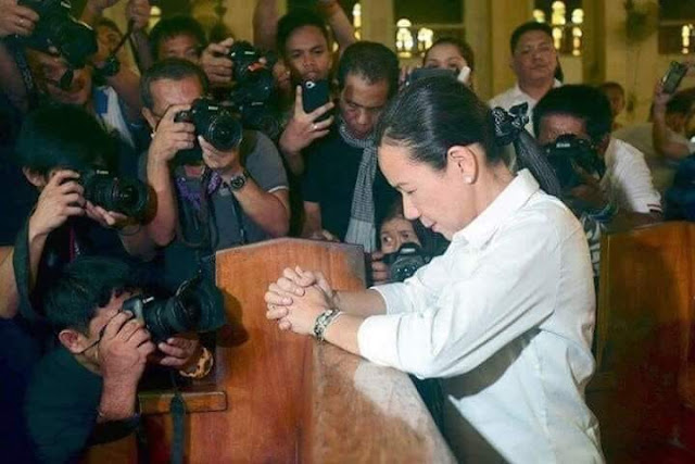 Grace Poe: Is This The Funniest, Most Hypocritical Political Photo Of The Century?