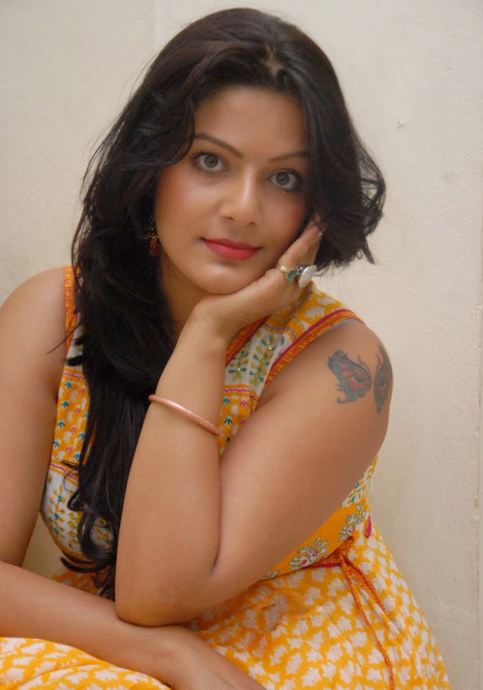 Actress Reva Hot Photo Gallery Telugu Actress Reva Spicy