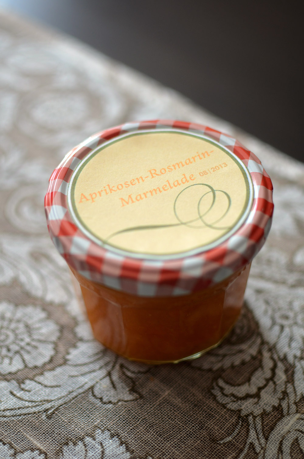 Blogschokolade &amp; Butterpost: Aprikosen-Rosmarin-Marmelade