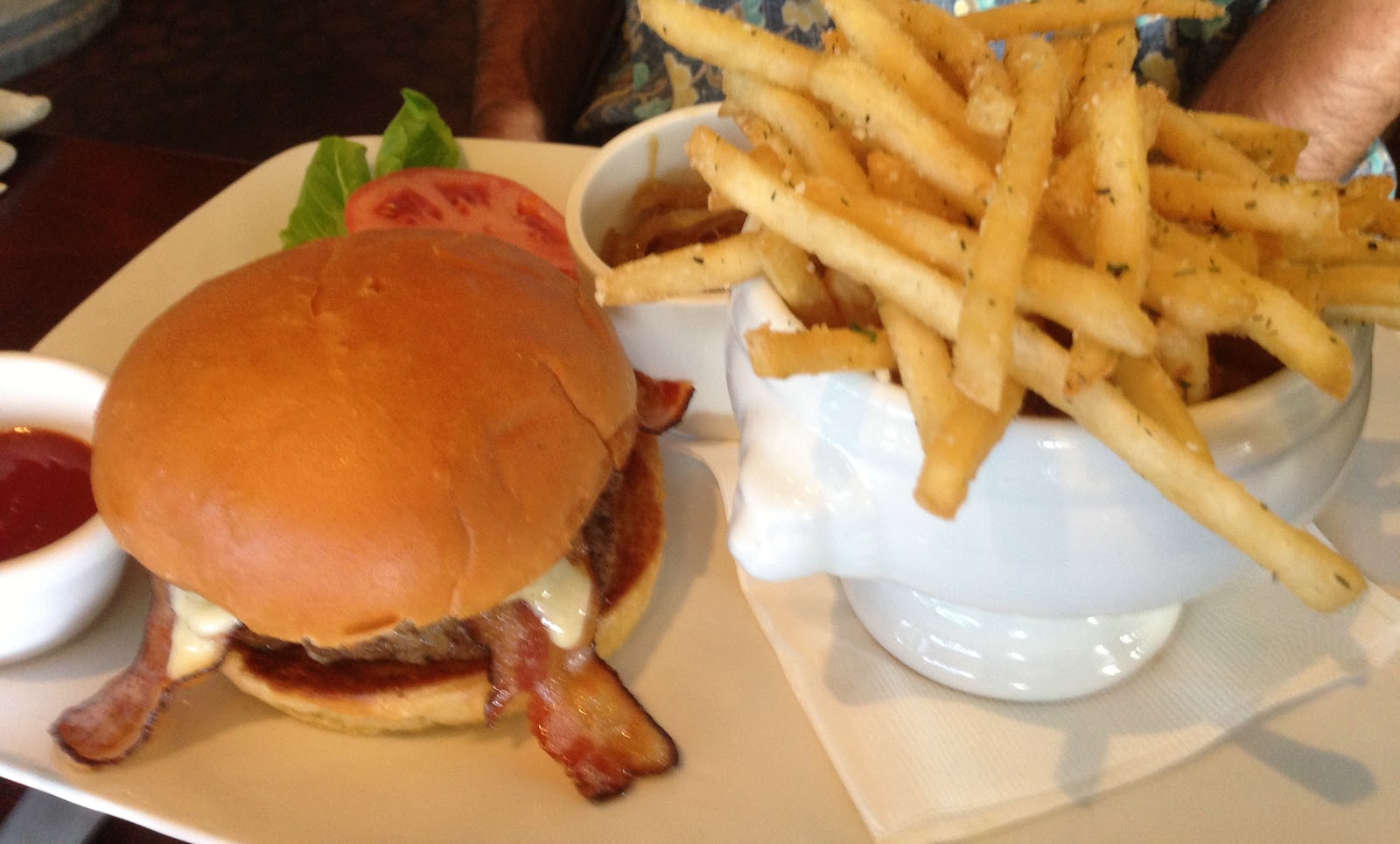 GREAT EATS HAWAII THE TAVERN AT PRINCEVILLE PRINCEVILLE, KAUAI