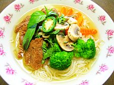 Phở chay: Món ăn đặc sắc của ẩm thực chay Hà Thành