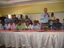 Alburquerque: Es el pueblo que tiene que pedir a Leonel.