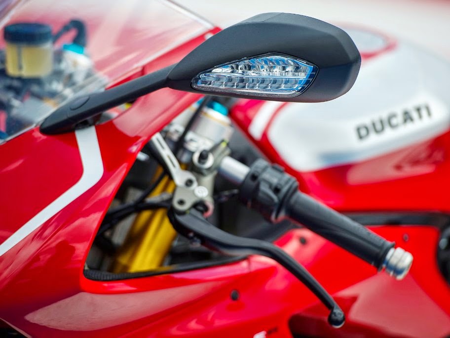 Sebanyak 2.083 Ducati 1199 Panigale dan Panigale S di Amerika mendapatkan recall karna masalah saklar instrumen pada stang kiri . . . 