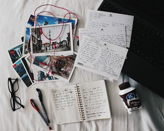 postcrossing bookstagram