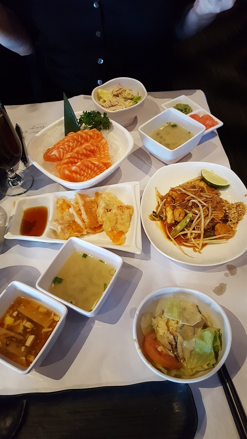 Toronto and area All You Can Eat (AYCE) Reviews Spoon and Fork