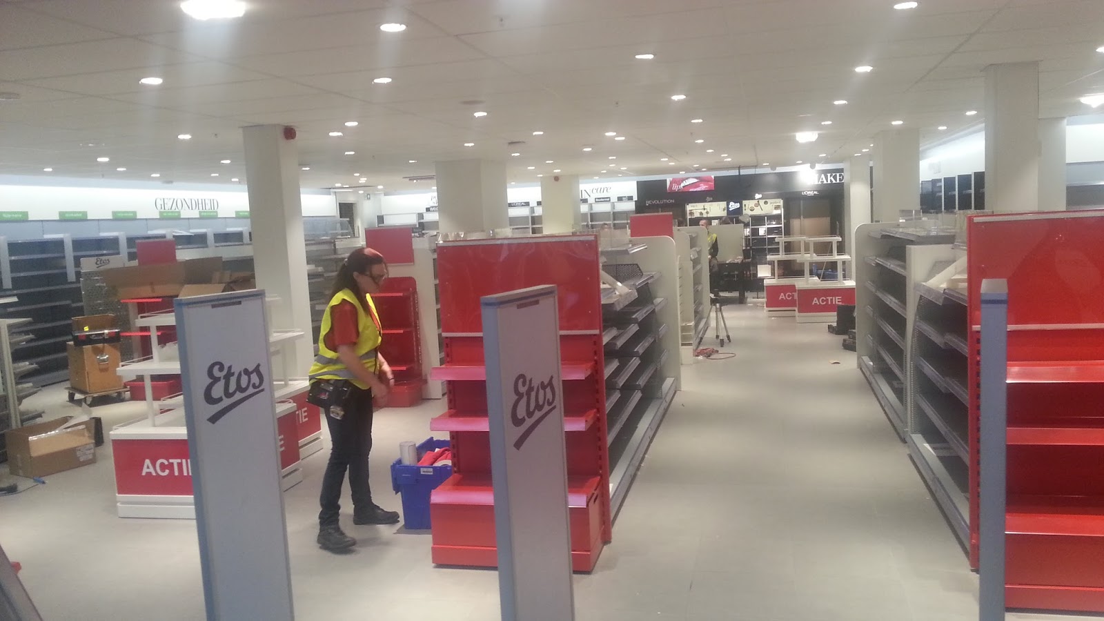 BEIJUMNIEUWS NIEUWE ETOSDROGISTERIJ BEIJUM GAAT 17 MEI OPEN BEIJUMNIEUWS NIEUWE ETOSDROGISTERIJ BEIJUM GAAT 17 MEI OPEN