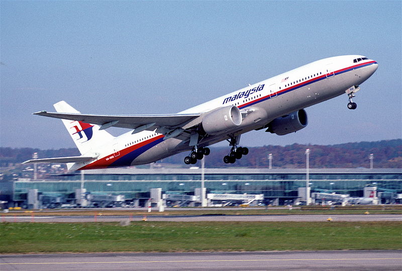 Malaysia_Airlines_Boeing_777-2H6ER;_9M-MRB@ZRH;07.11.2003_(5404157221).jpg