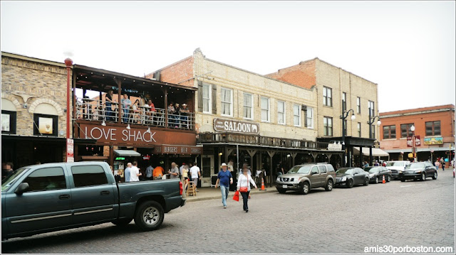 Fort Worth Stockyards: Salones y Bares