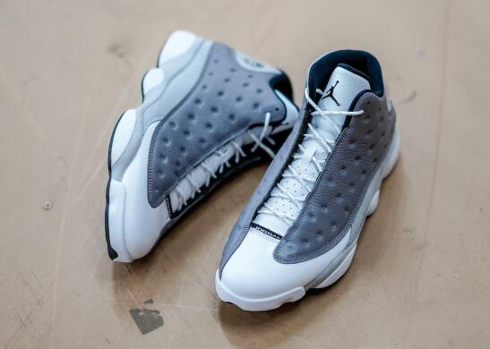 air jordan 13 atmosphere grey on feet