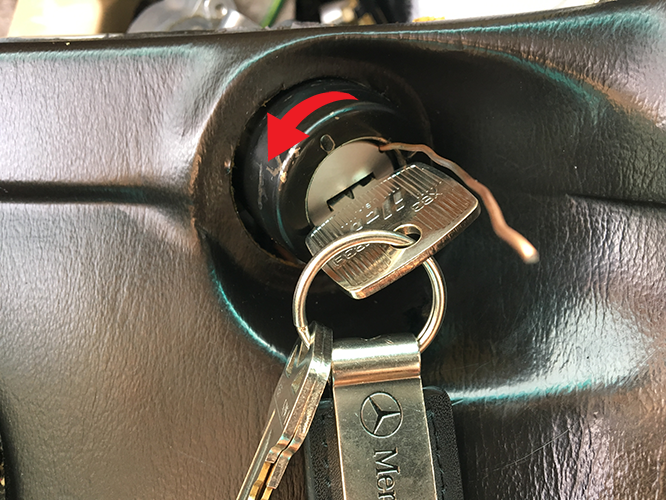 MercedesBenz W123 and R107 DIY W123 Ignition Switch and Lock