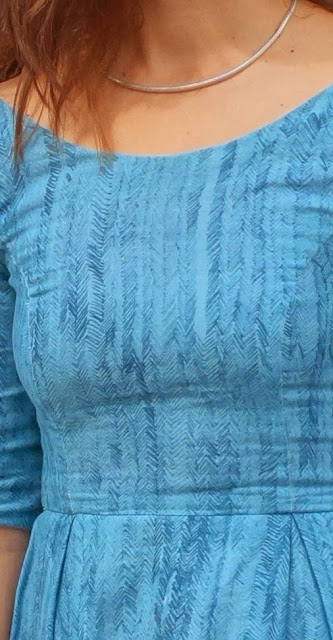 Elisalex in Nani Iro double guaze herringbone Elisalex in Nani Iro double guaze herringbone as it seams