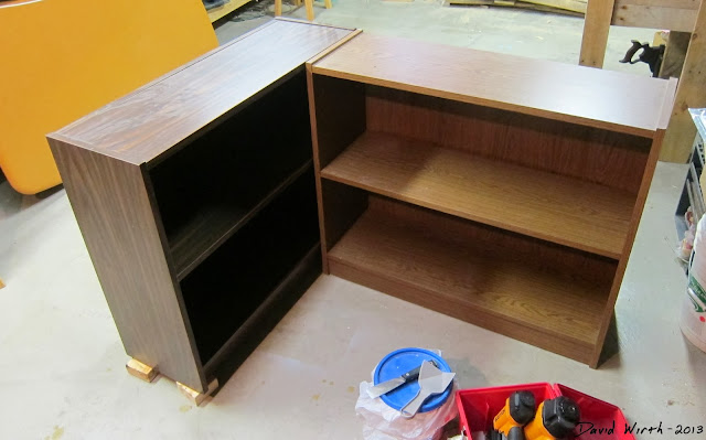 small bookshelf table, level, adjust